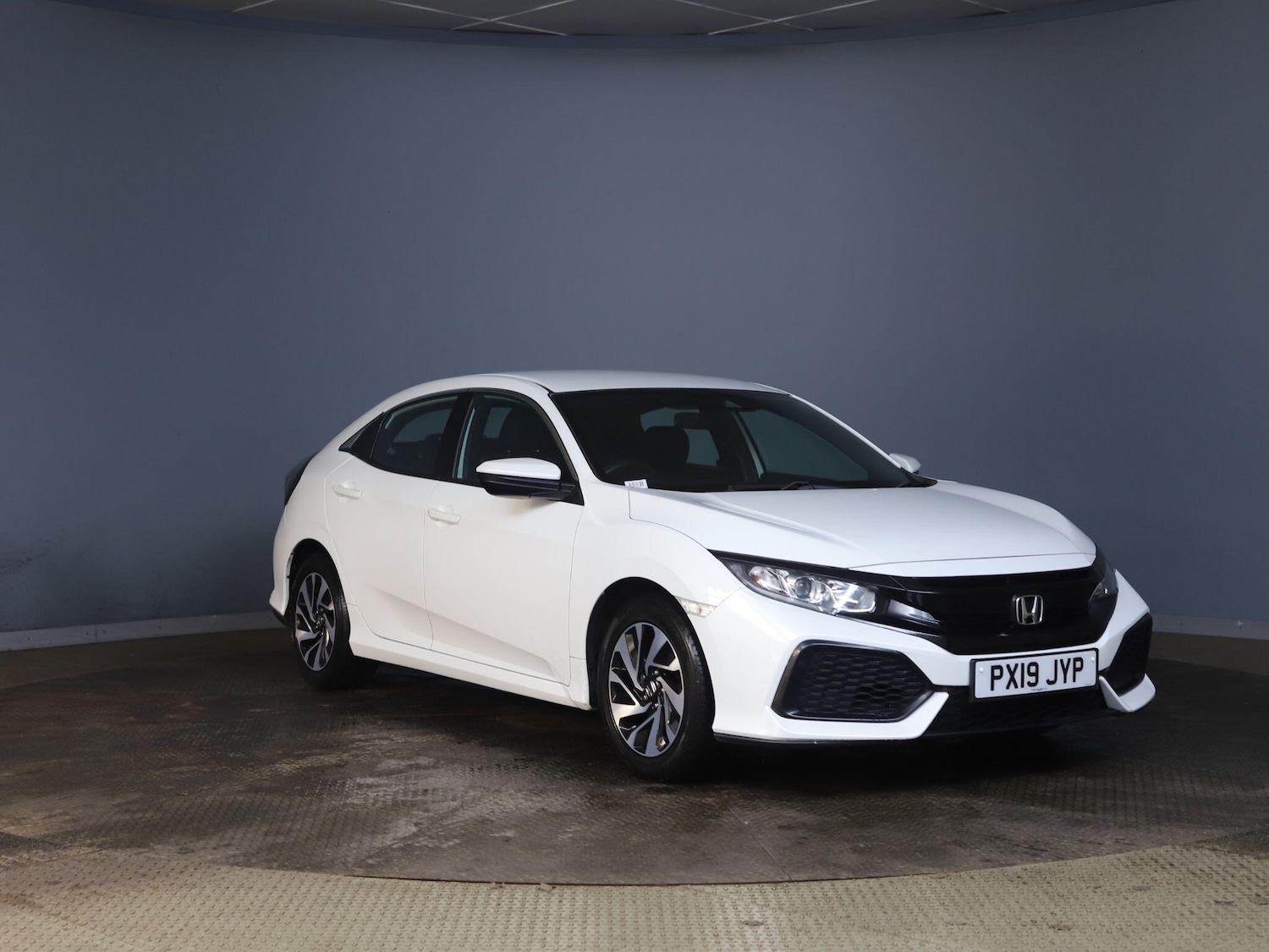 Used Honda Civic 2019 for sale - 76498890: Photo 1
