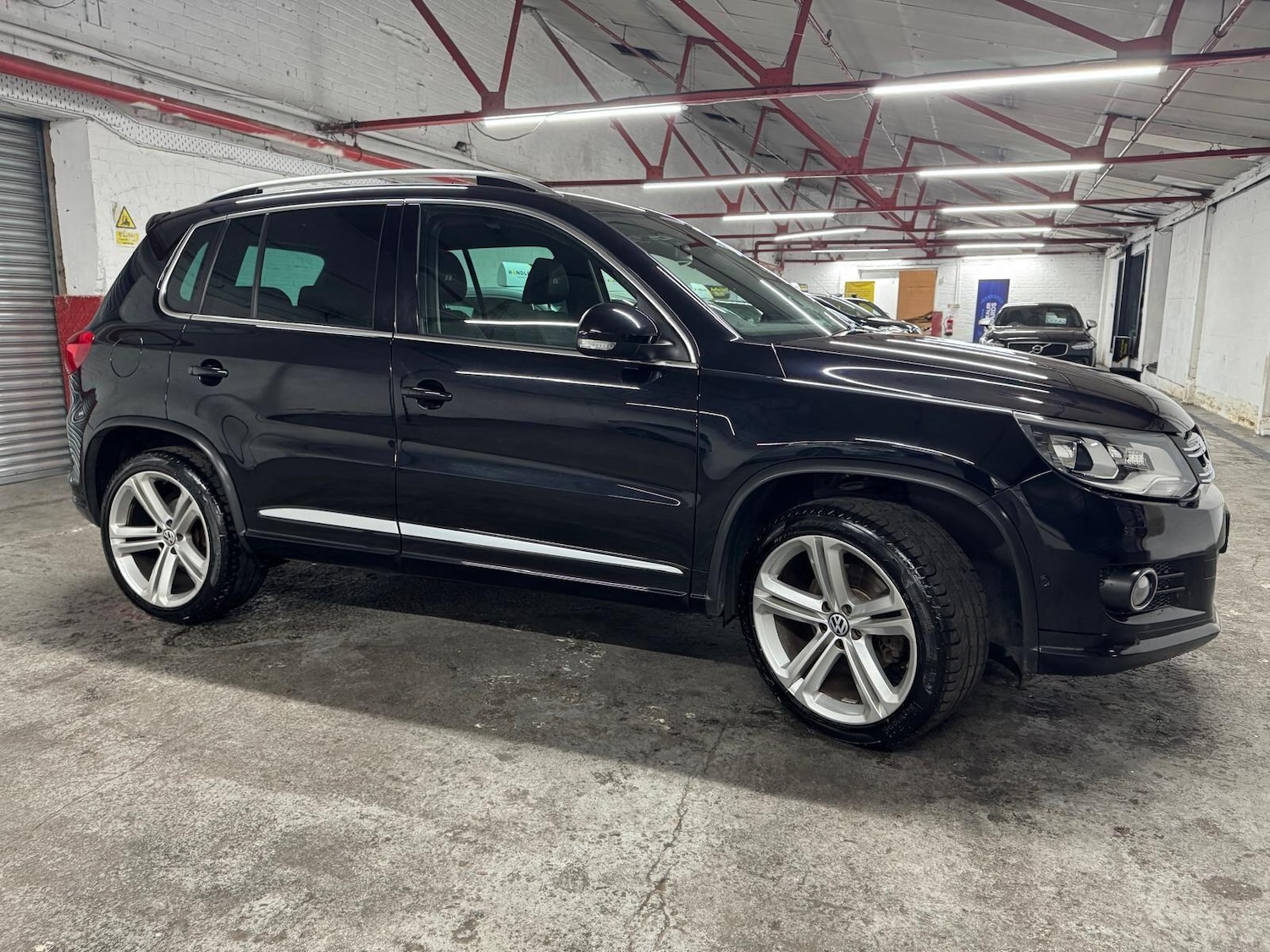 Used Volkswagen Tiguan 2015 for sale - 76597179: Photo 18
