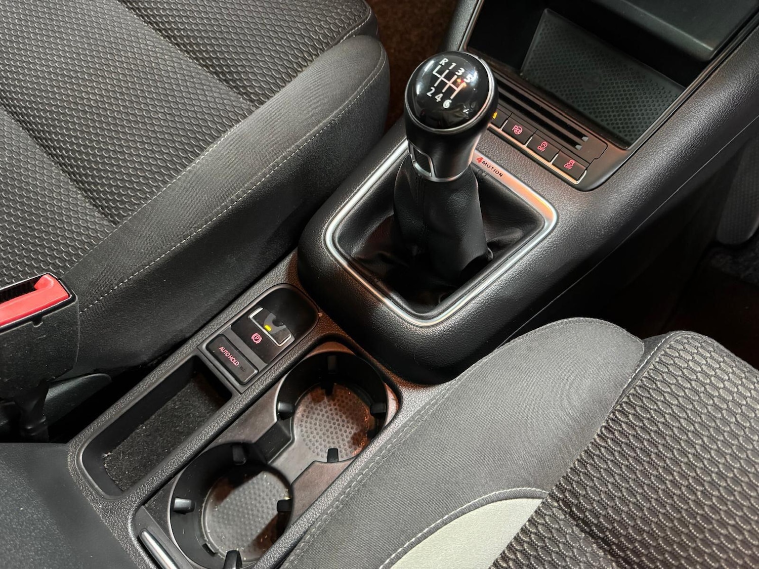 Used Volkswagen Tiguan 2015 for sale - 76597179: Photo 23