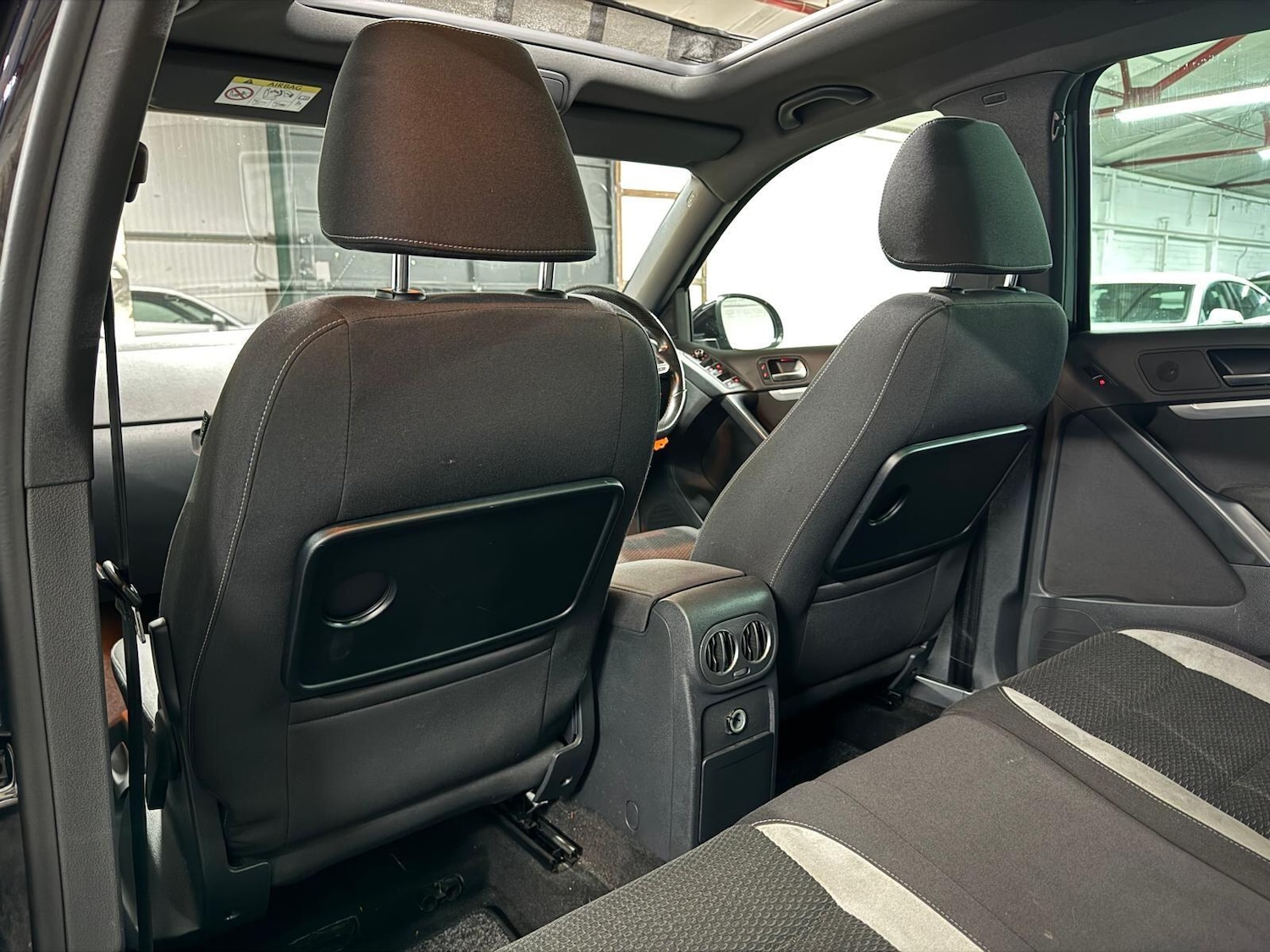 Used Volkswagen Tiguan 2015 for sale - 76597179: Photo 30