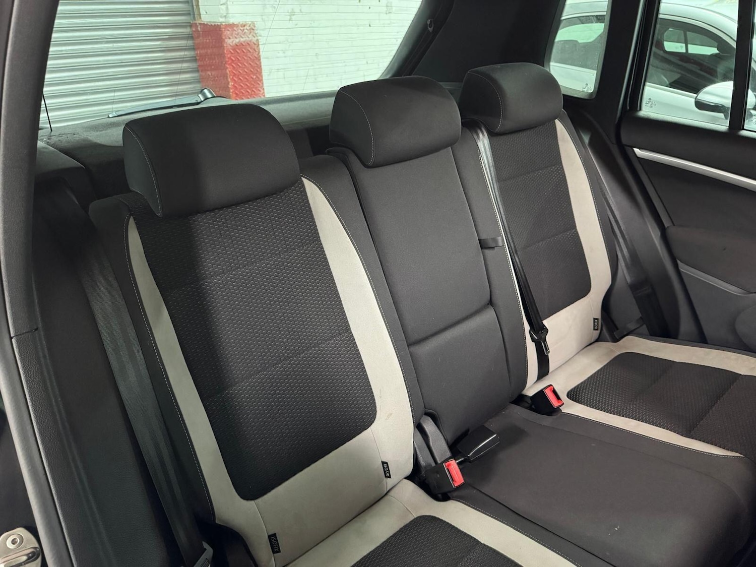 Used Volkswagen Tiguan 2015 for sale - 76597179: Photo 31