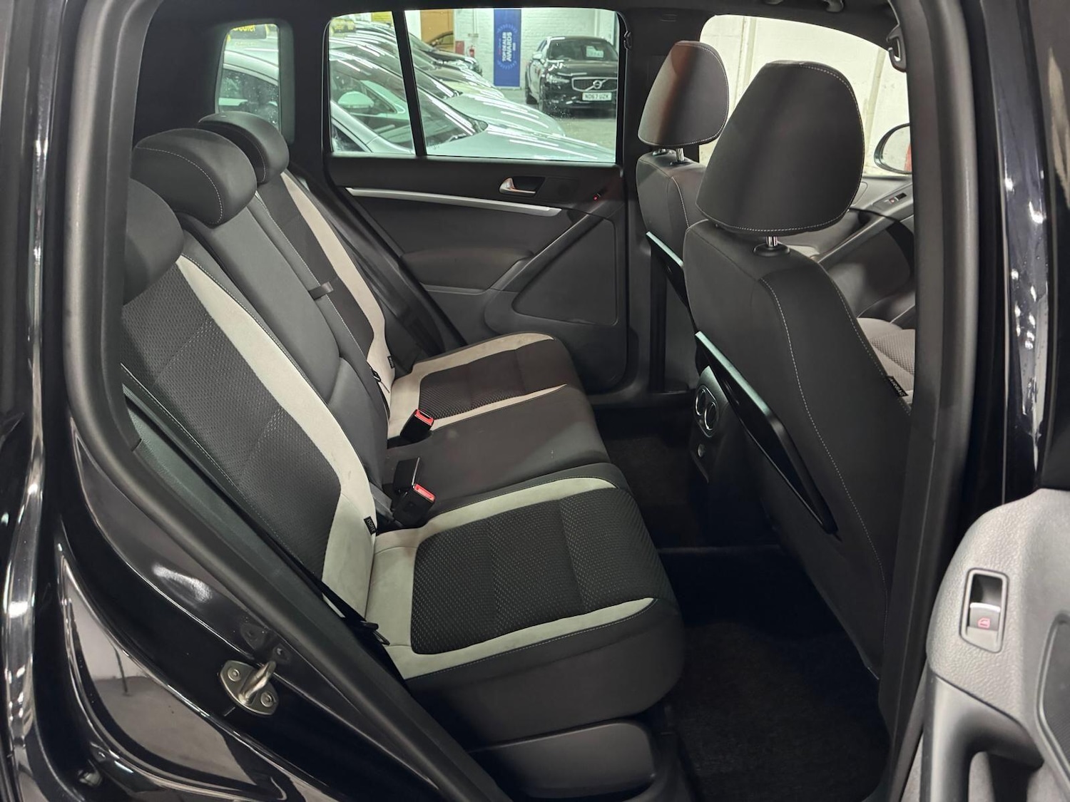 Used Volkswagen Tiguan 2015 for sale - 76597179: Photo 32