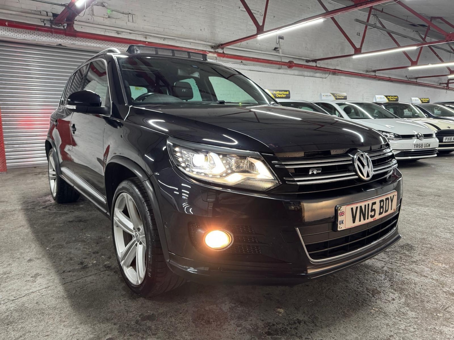 Used Volkswagen Tiguan 2015 for sale - 76597179: Photo 4