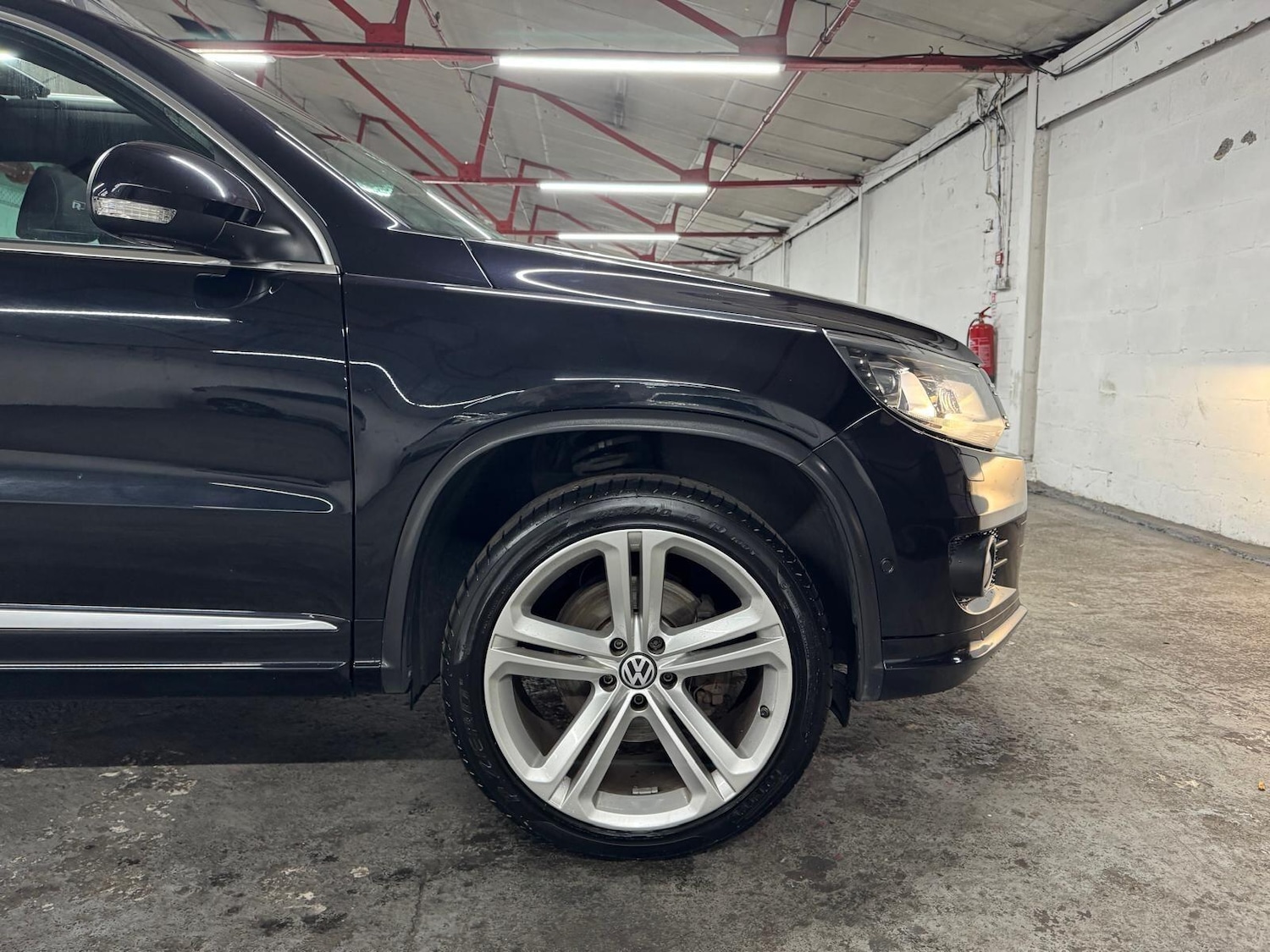 Used Volkswagen Tiguan 2015 for sale - 76597179: Photo 40