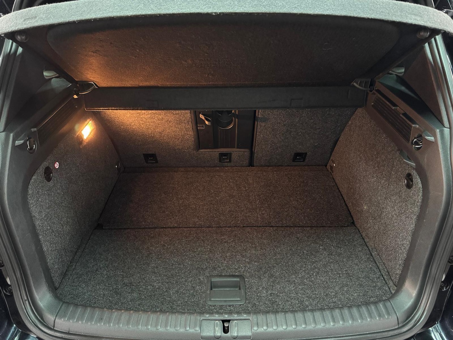 Used Volkswagen Tiguan 2015 for sale - 76597179: Photo 50