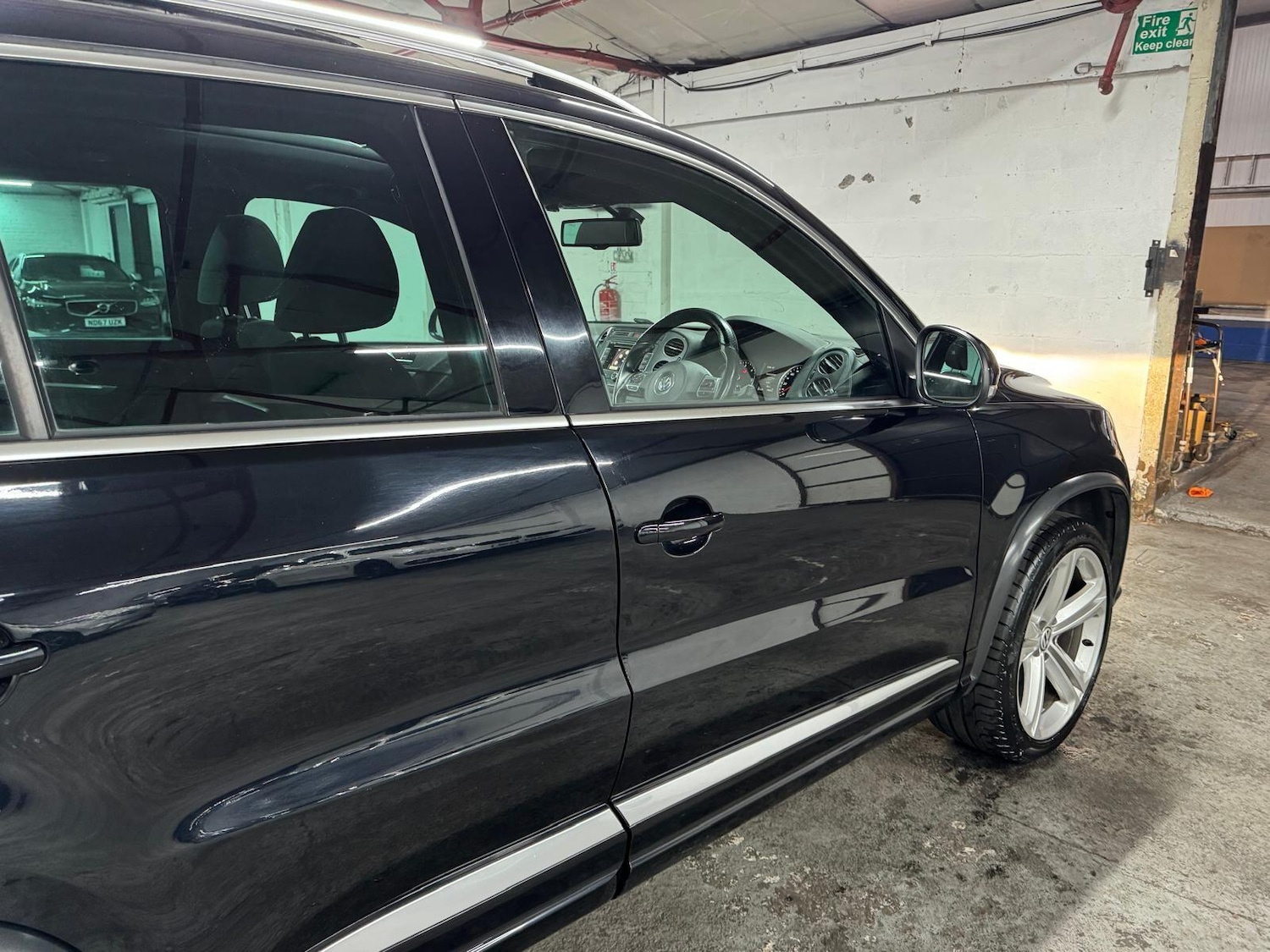 Used Volkswagen Tiguan 2015 for sale - 76597179: Photo 58