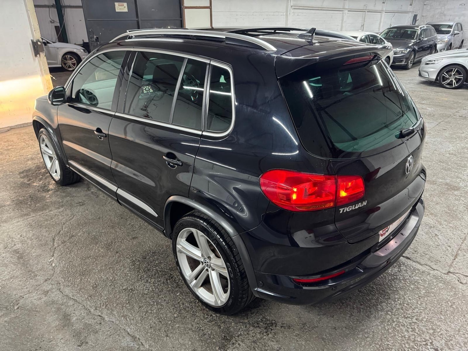 Used Volkswagen Tiguan 2015 for sale - 76597179: Photo 6