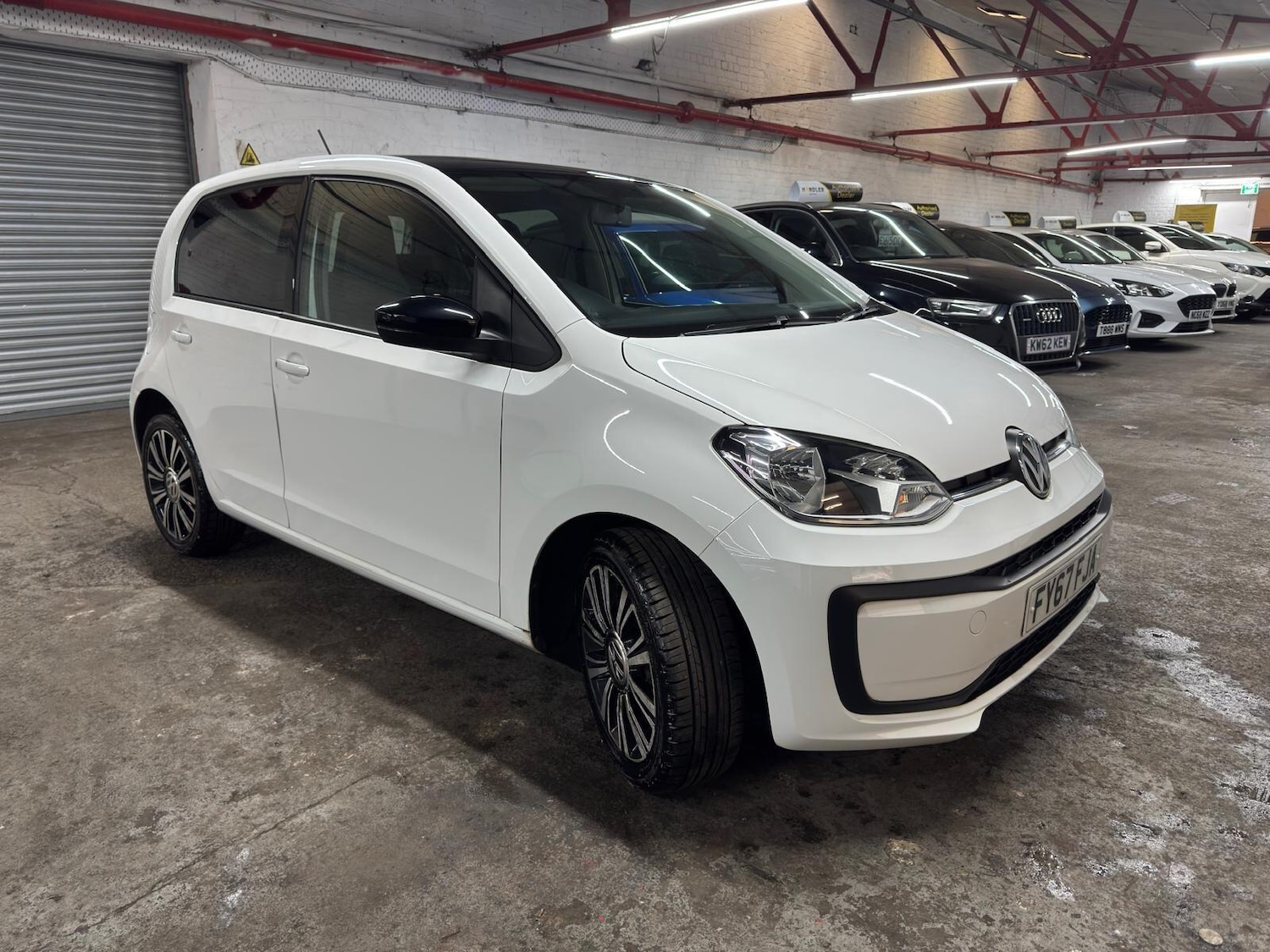Used Volkswagen up! 2017 for sale - 78205439: Photo 10