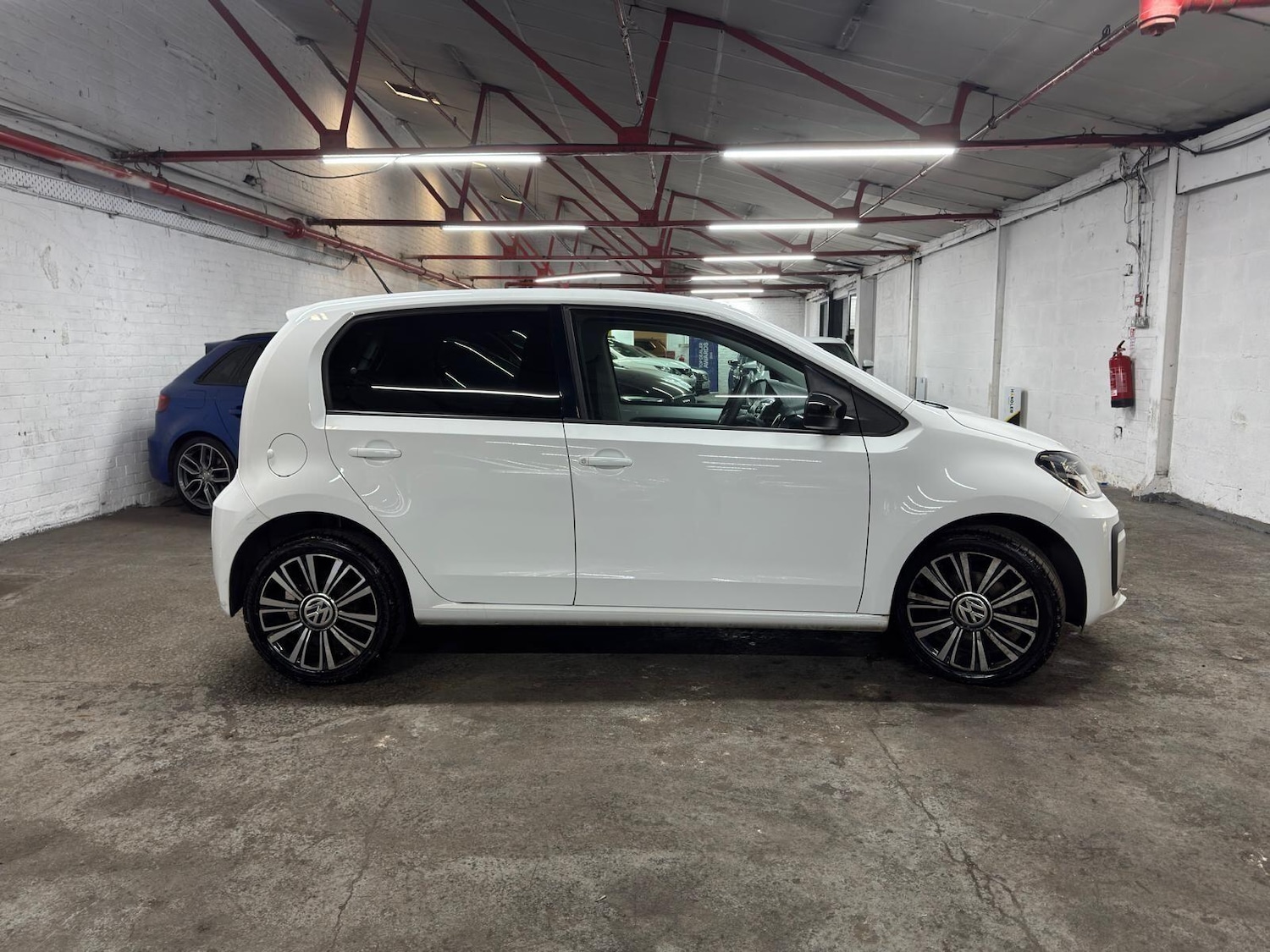 Used Volkswagen up! 2017 for sale - 78205439: Photo 12