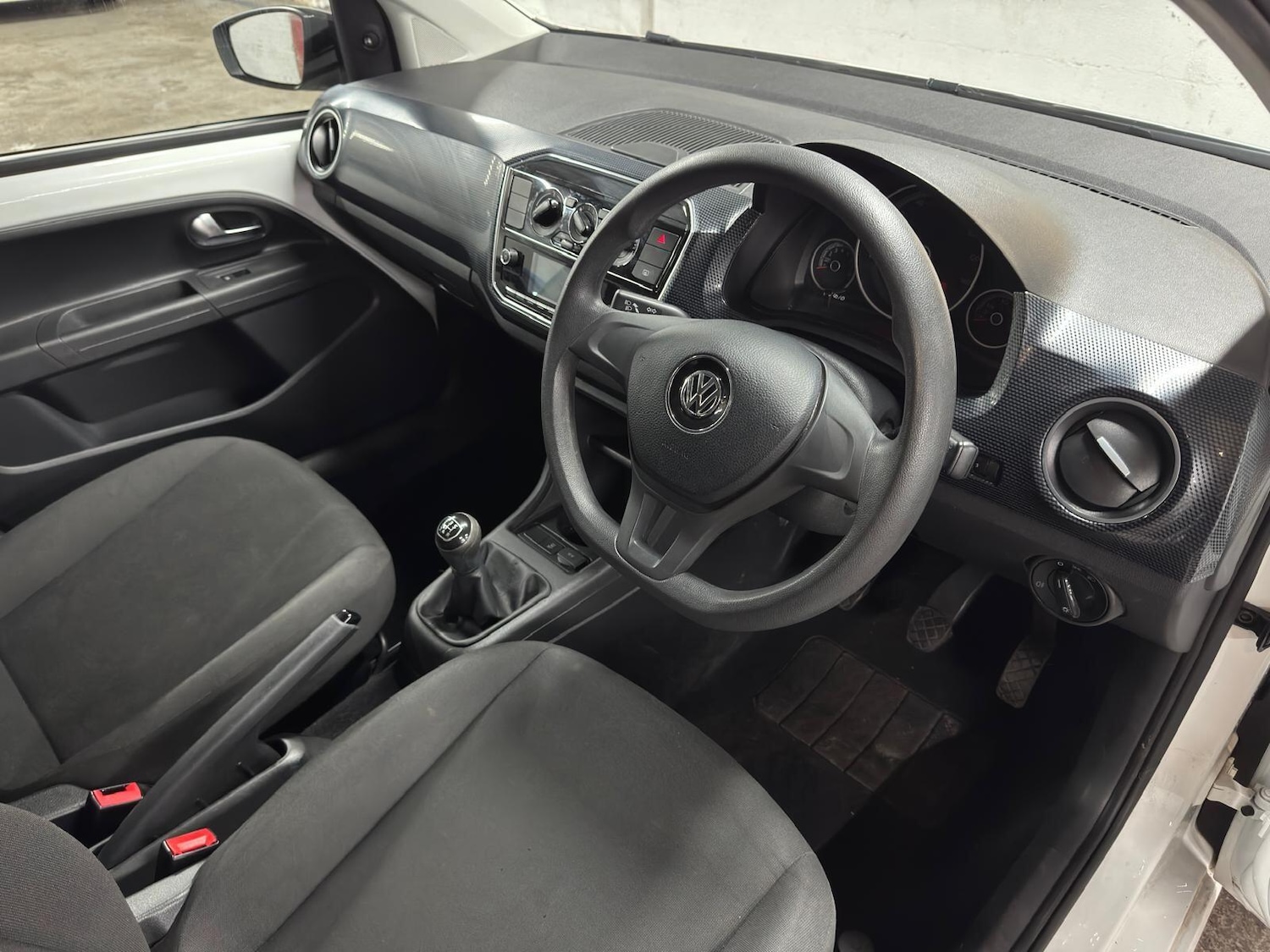 Used Volkswagen up! 2017 for sale - 78205439: Photo 16