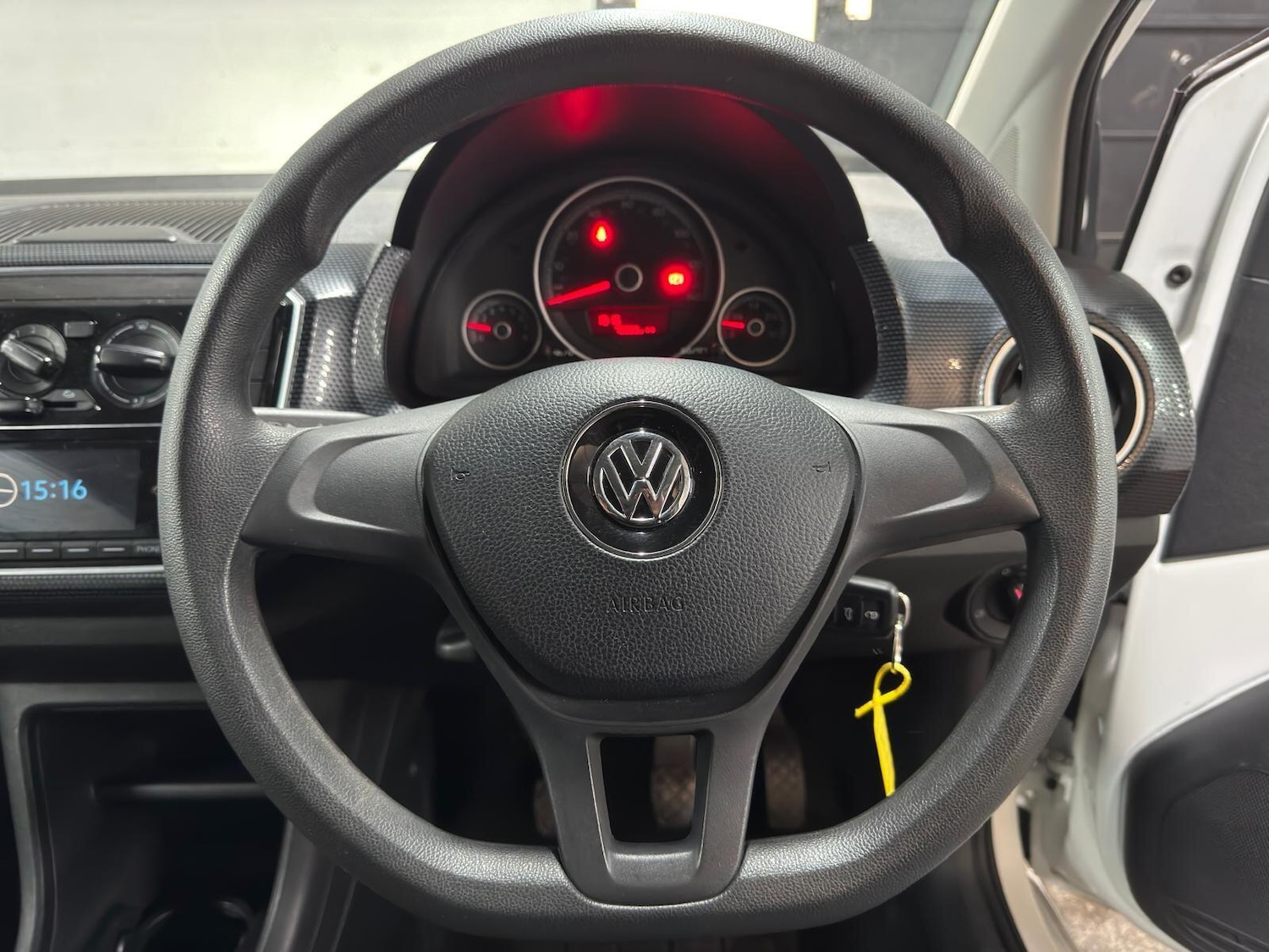 Used Volkswagen up! 2017 for sale - 78205439: Photo 17