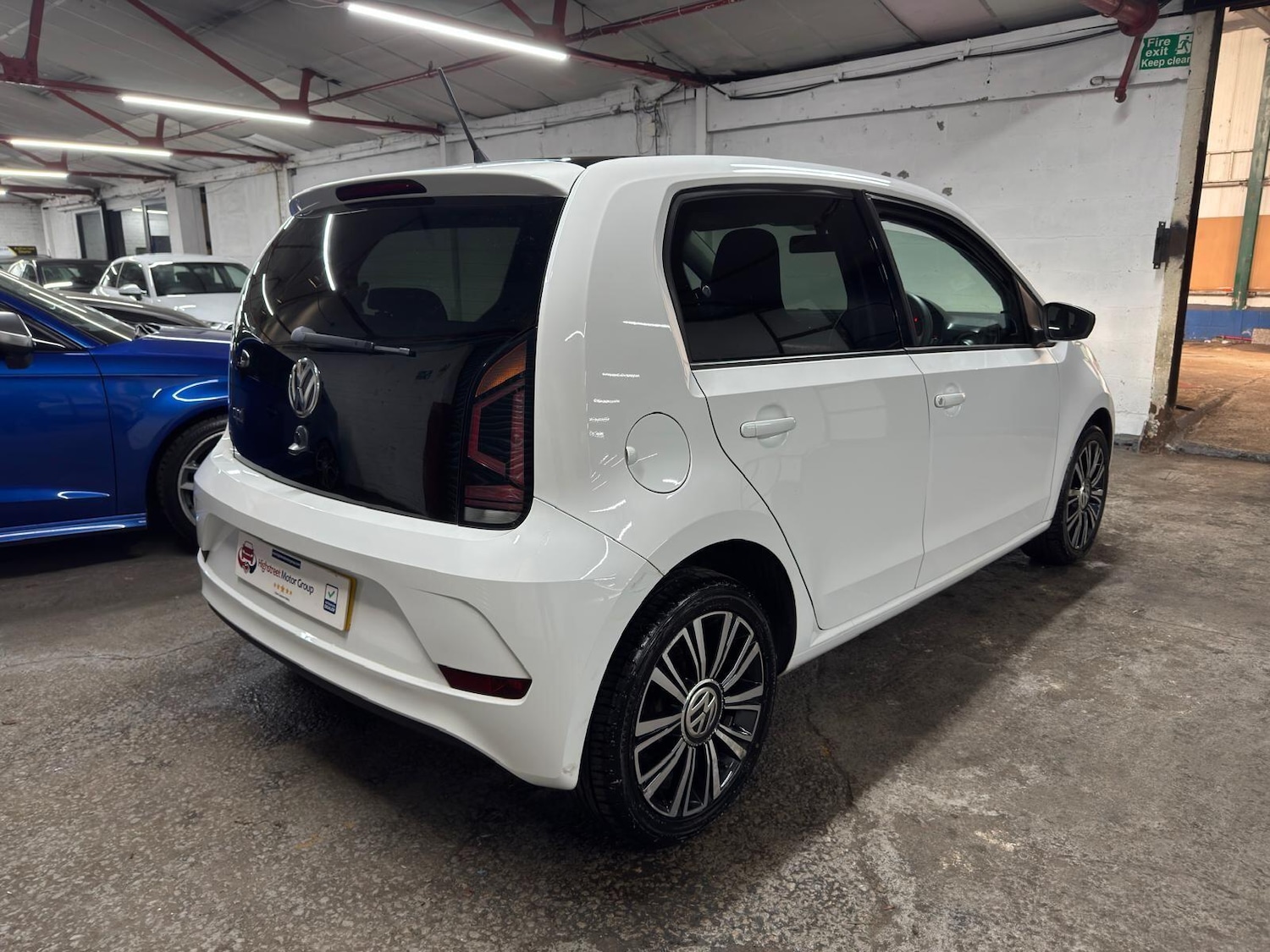 Used Volkswagen up! 2017 for sale - 78205439: Photo 27