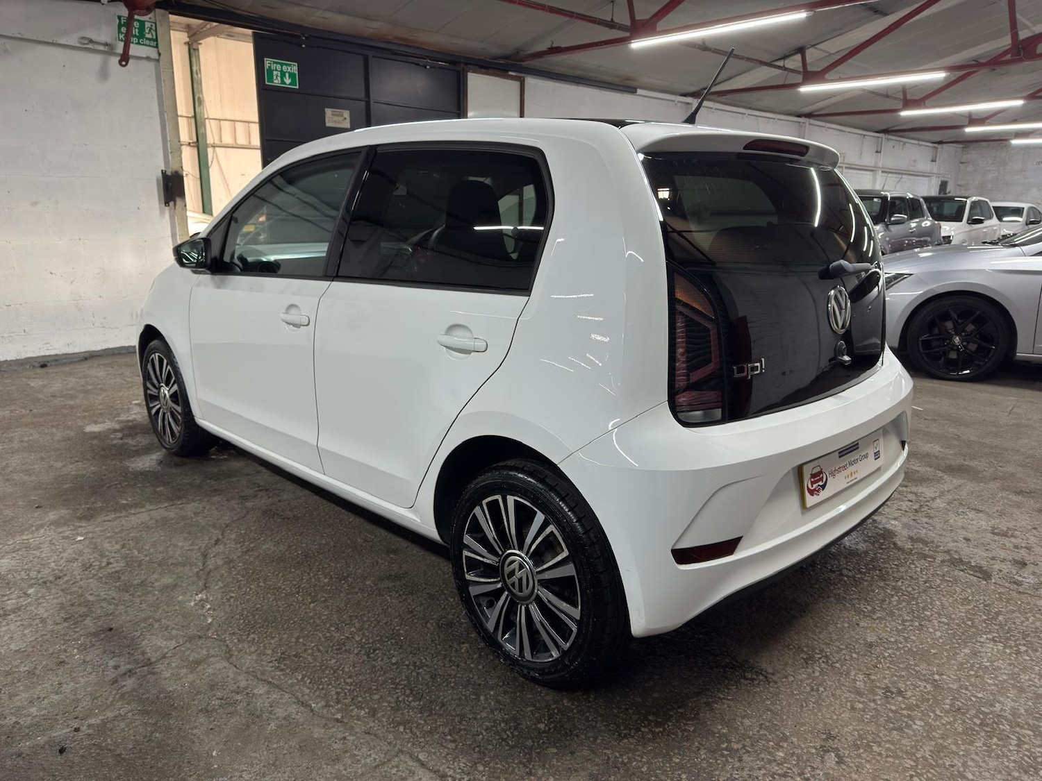 Used Volkswagen up! 2017 for sale - 78205439: Photo 31