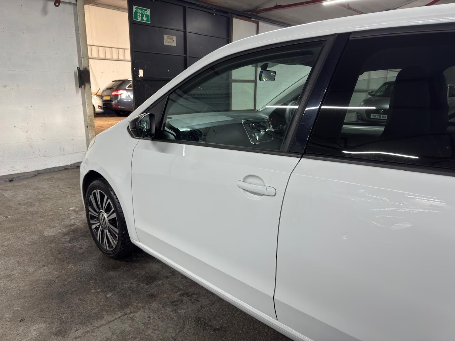 Used Volkswagen up! 2017 for sale - 78205439: Photo 32