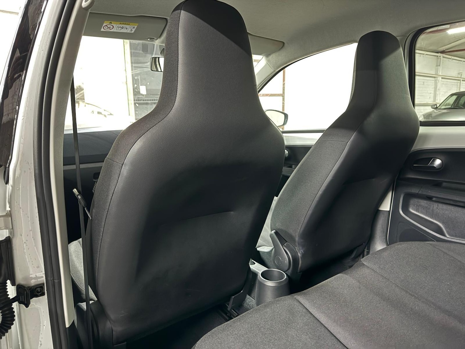 Used Volkswagen up! 2017 for sale - 78205439: Photo 34