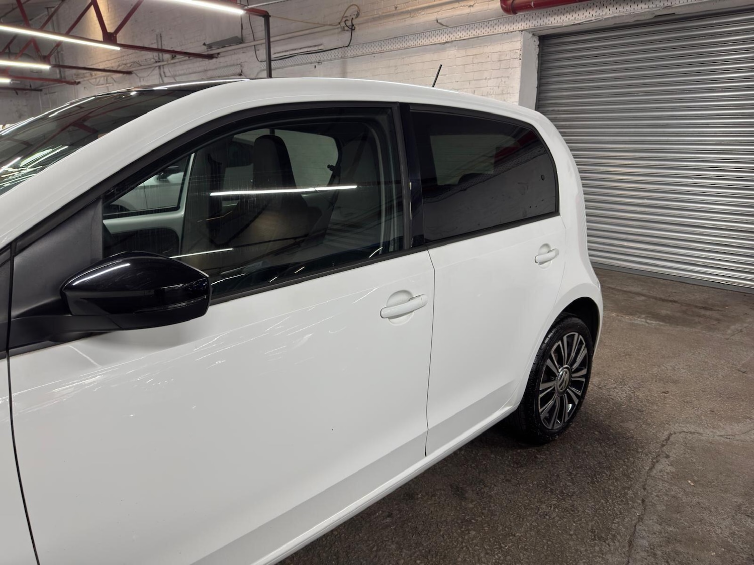 Used Volkswagen up! 2017 for sale - 78205439: Photo 39