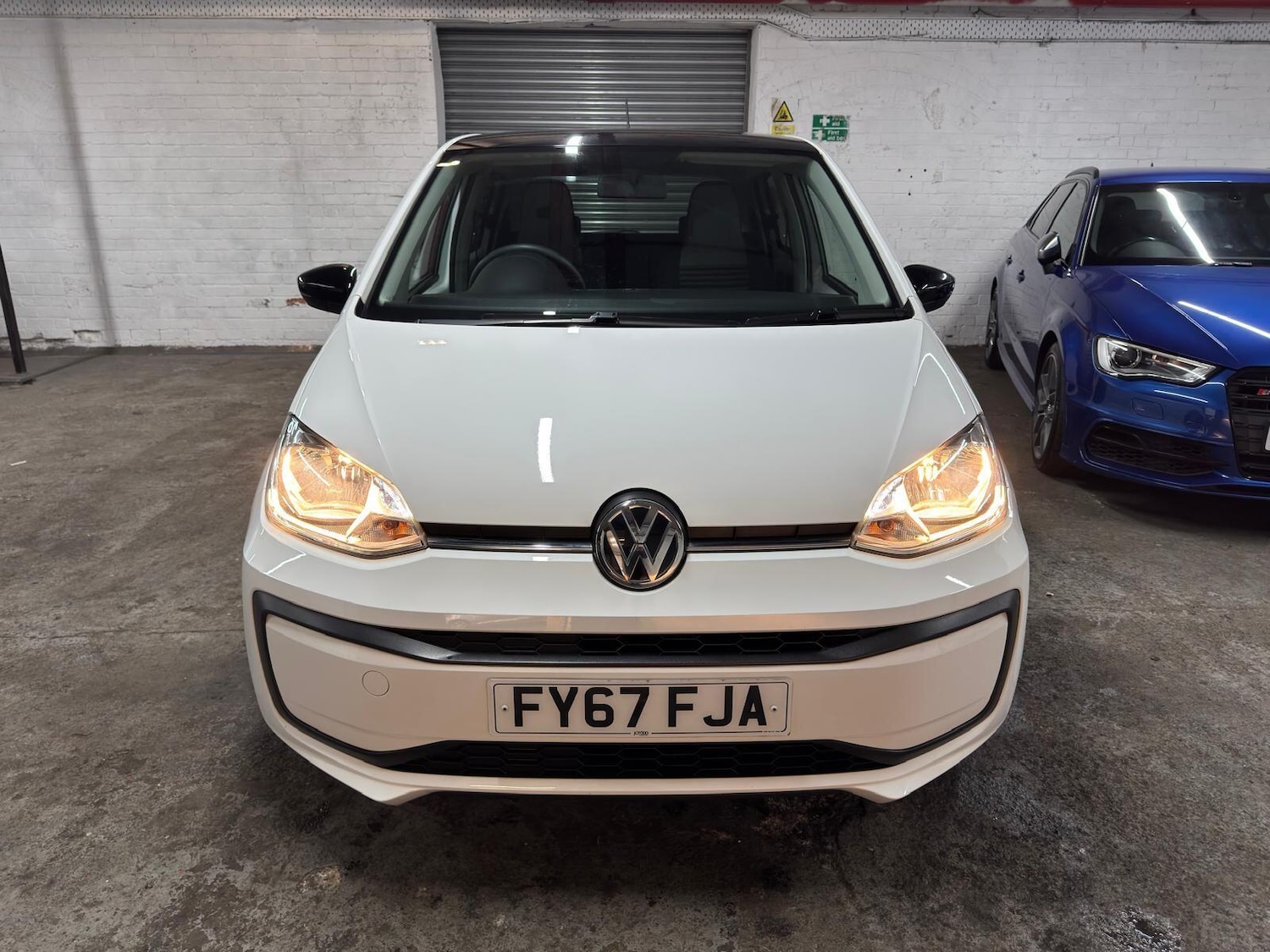 Used Volkswagen up! 2017 for sale - 78205439: Photo 44