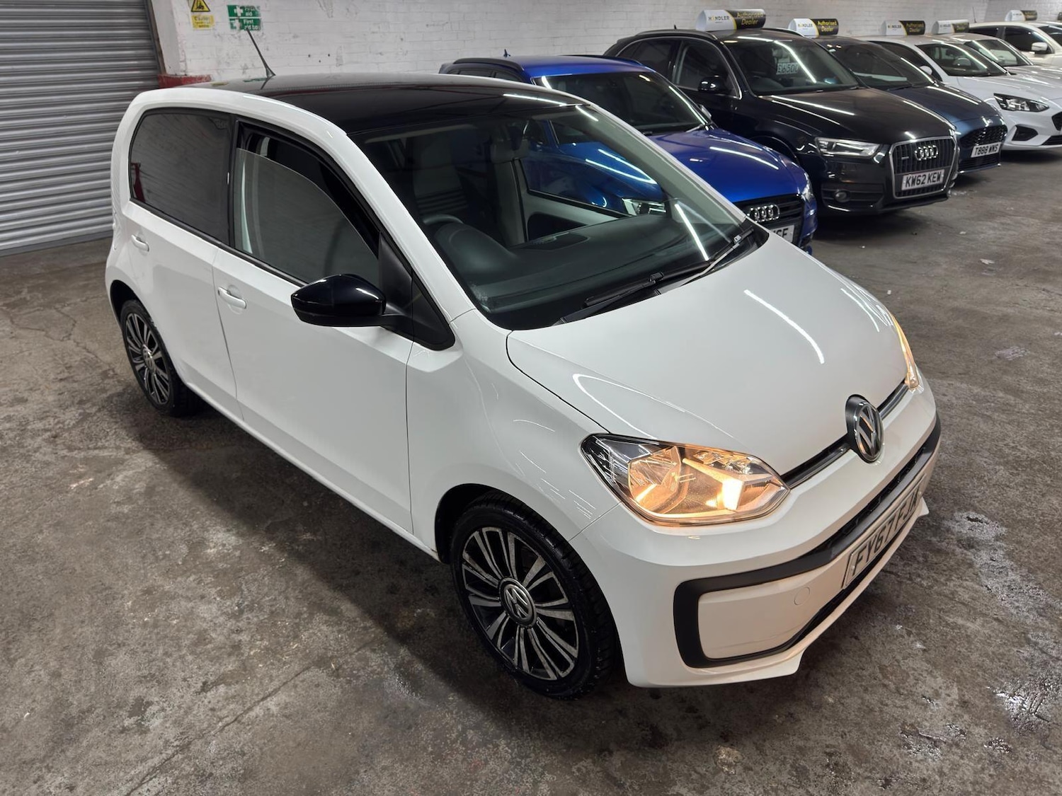 Used Volkswagen up! 2017 for sale - 78205439: Photo 46