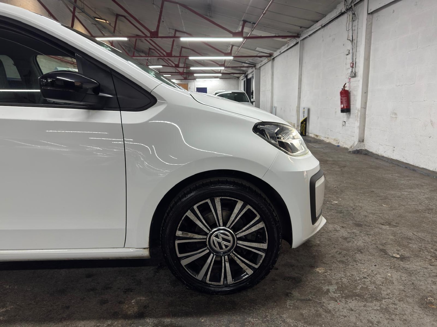 Used Volkswagen up! 2017 for sale - 78205439: Photo 8