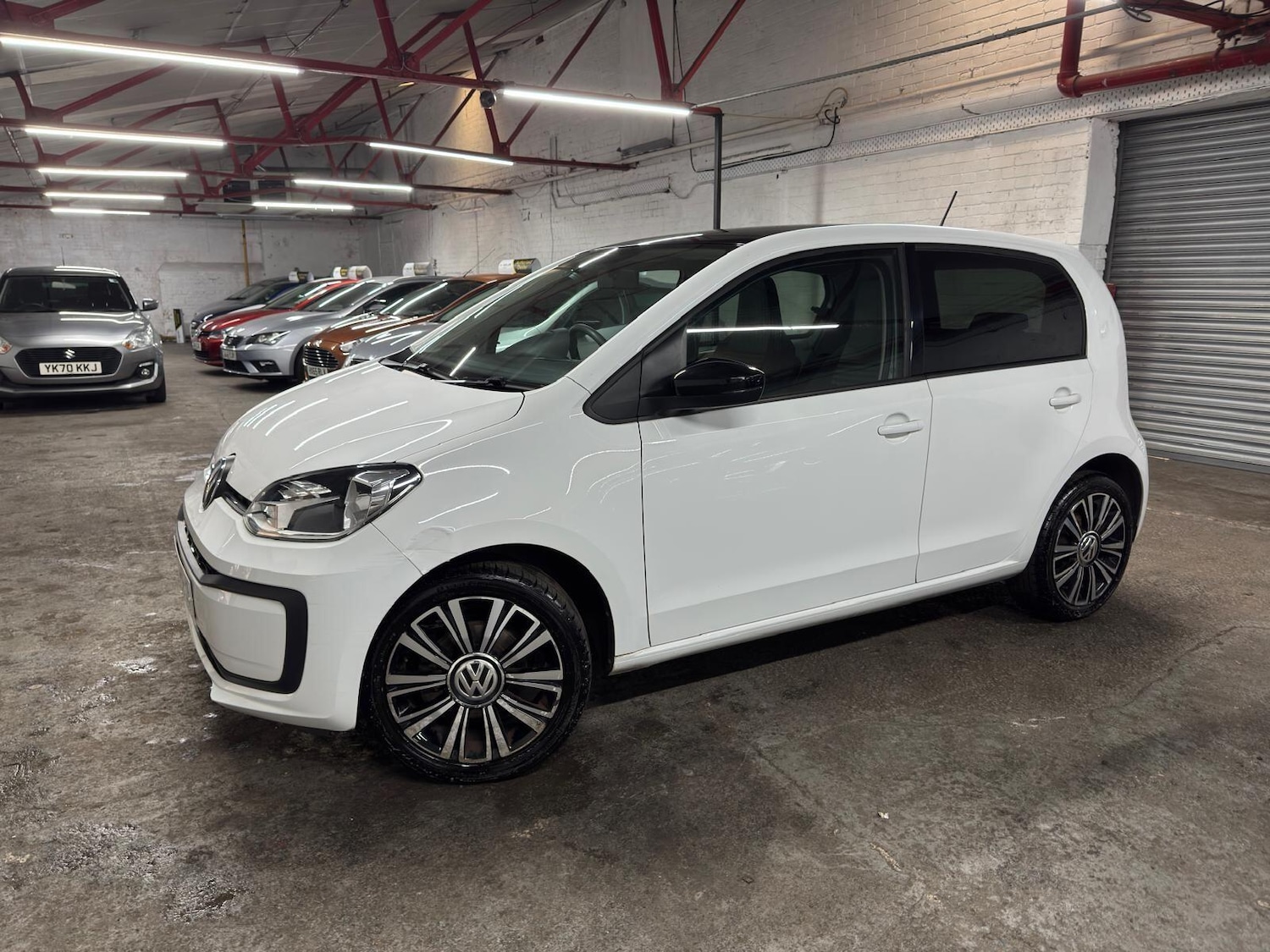 Used Volkswagen up! 2017 for sale - 78205439: Photo 9