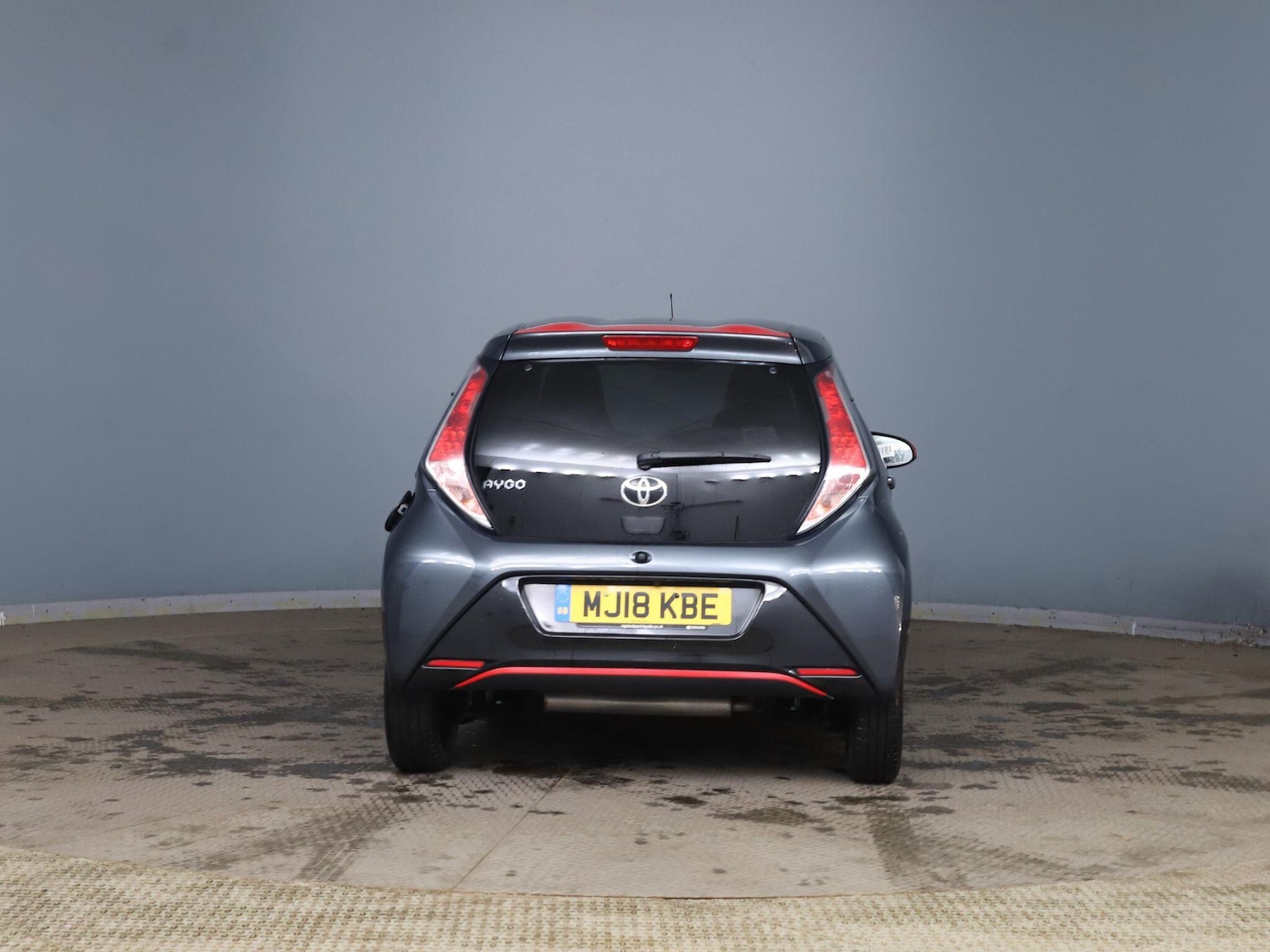 Used Toyota AYGO 2018 for sale - 77254618: Photo 2