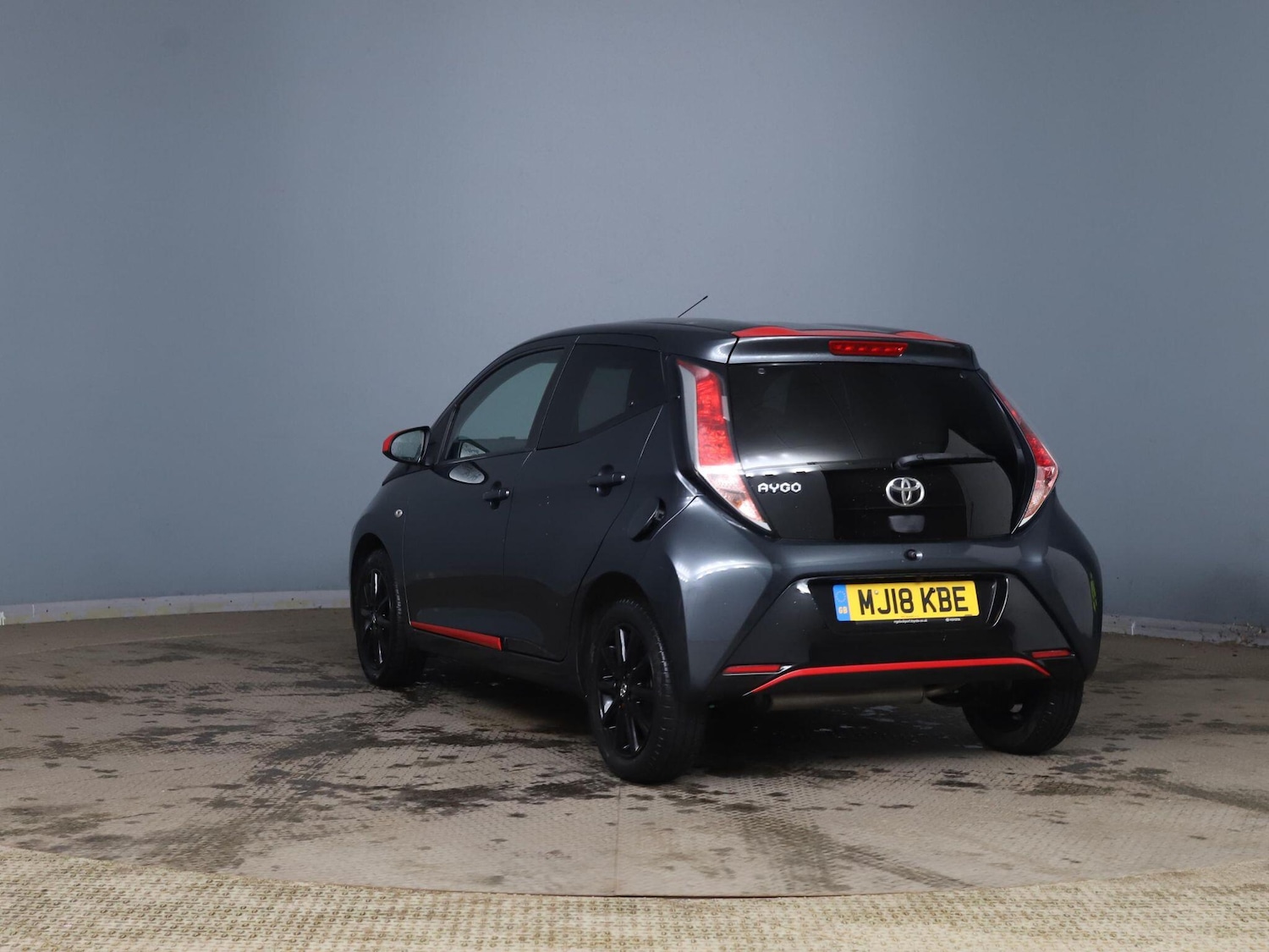 Used Toyota AYGO 2018 for sale - 77254618: Photo 3