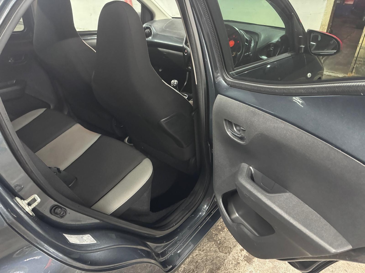 Used Toyota AYGO 2018 for sale - 77254618: Photo 32