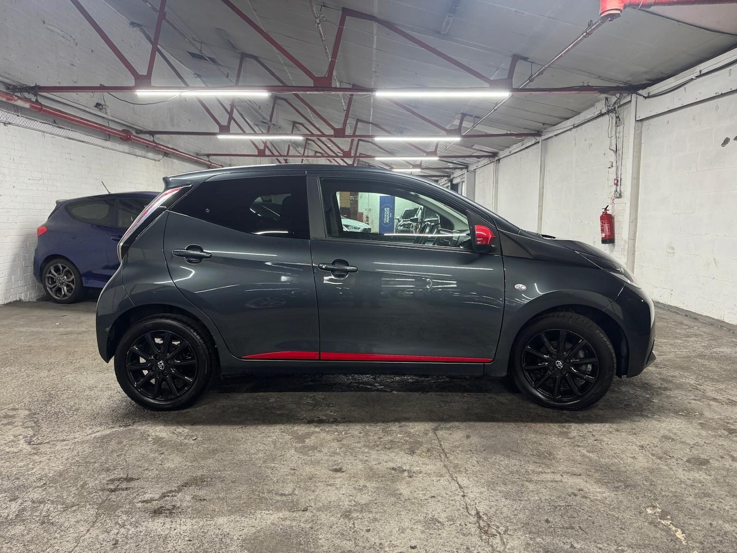 Used Toyota AYGO 2018 for sale - 77254618: Photo 50