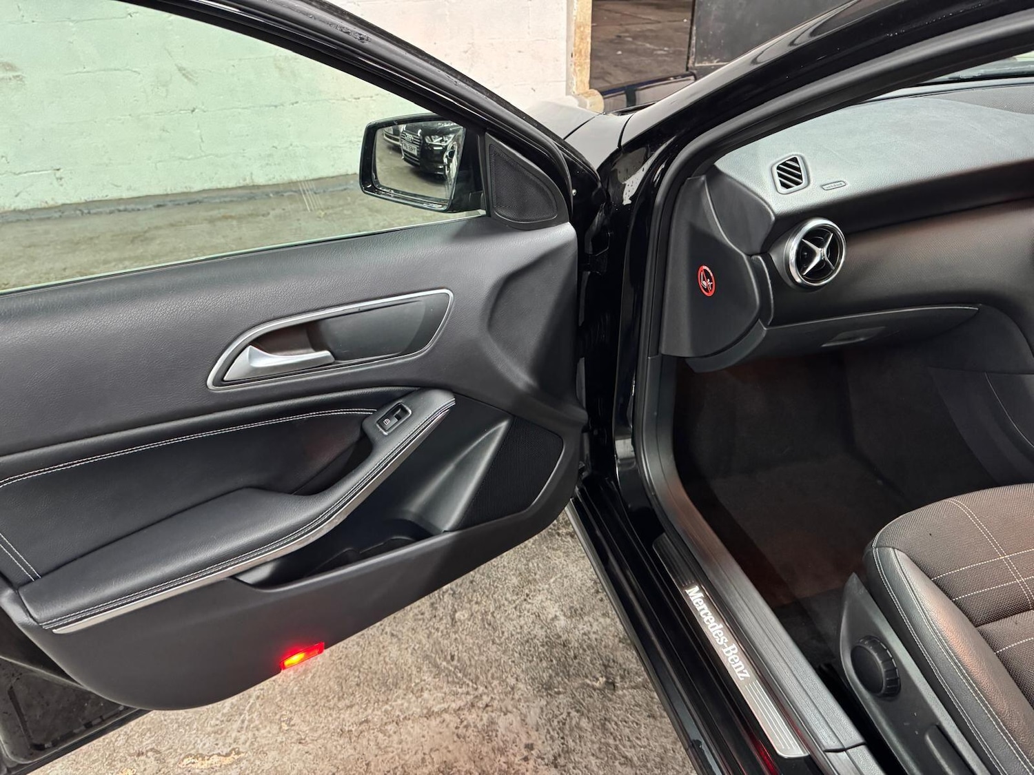 Used Mercedes-Benz A-Class 2014 for sale - 77387262: Photo 18