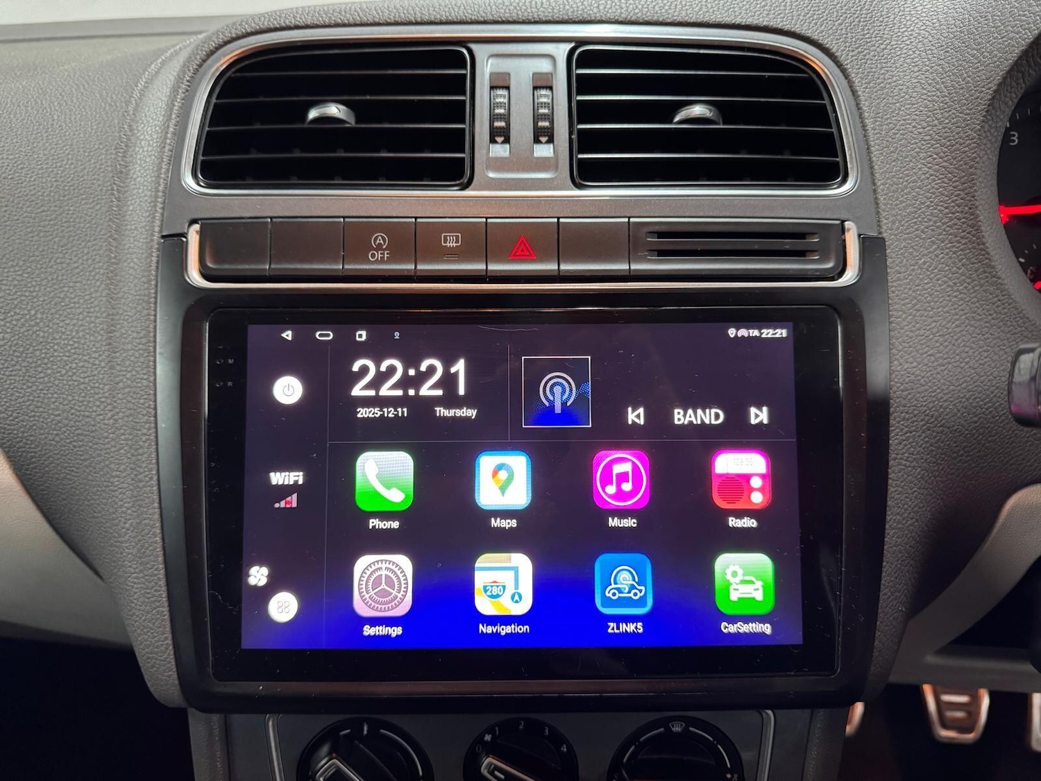 Used Volkswagen Polo 2015 for sale - 76935845: Photo 2