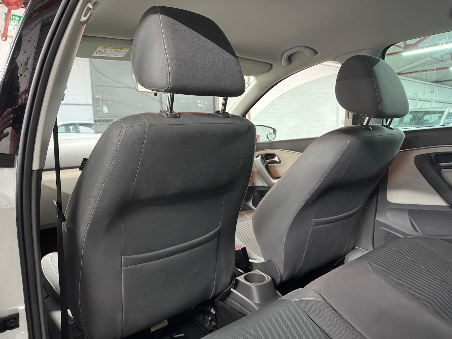 Used Volkswagen Polo 2015 for sale - 76935845: Photo 33