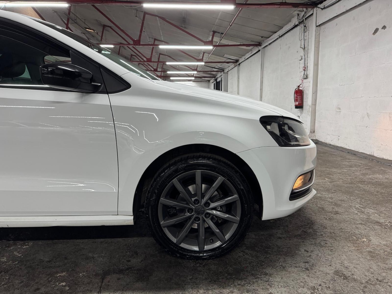 Used Volkswagen Polo 2015 for sale - 76935845: Photo 43