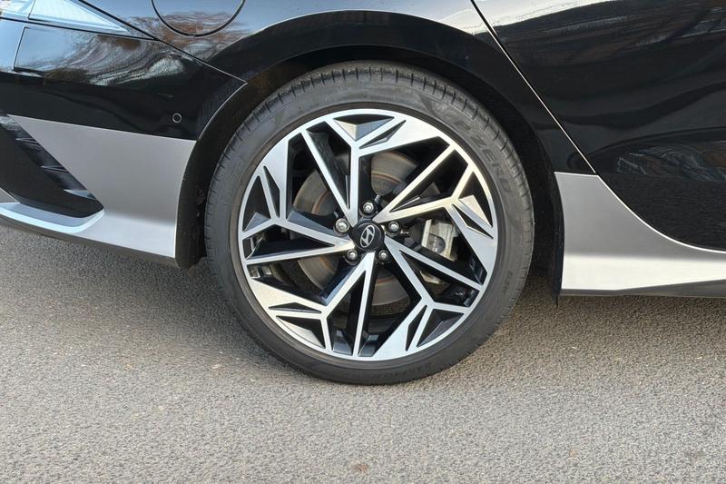 Used Hyundai IONIQ 6 2024 for sale - 77082329: Photo 9