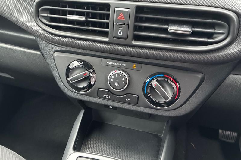 Used Hyundai i10 2021 for sale - 76949057: Photo 15