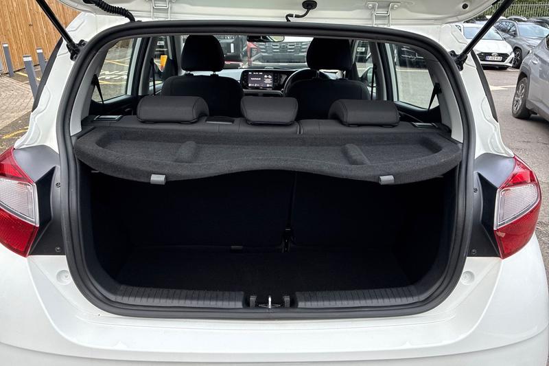 Used Hyundai i10 2021 for sale - 76949057: Photo 24