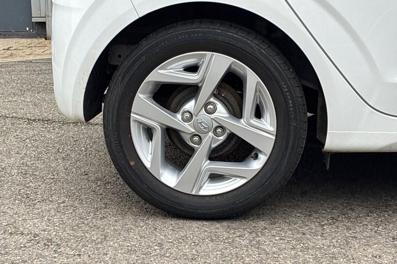 Used Hyundai i10 2021 for sale - 76949057: Photo 9