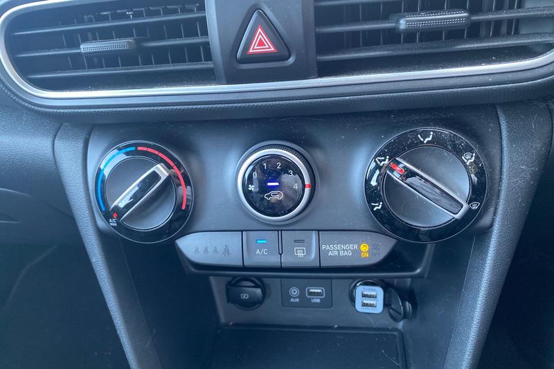 Used Hyundai KONA 2020 for sale - 77770447: Photo 15