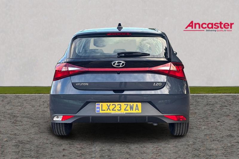 Used Hyundai i20 2023 for sale - 77825934: Photo 4