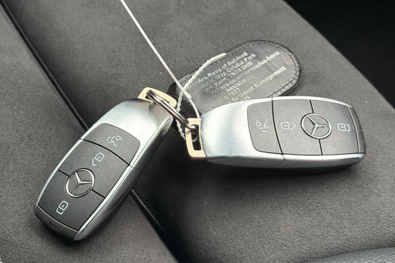 Used Mercedes-Benz GLC 2021 for sale - 76819301: Photo 31