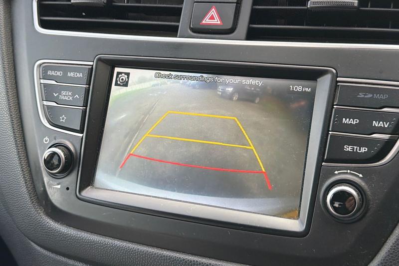 Used Hyundai i20 2019 for sale - 77367764: Photo 19