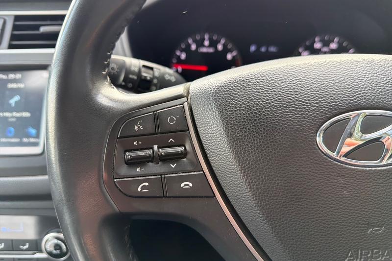 Used Hyundai i20 2019 for sale - 77367764: Photo 21