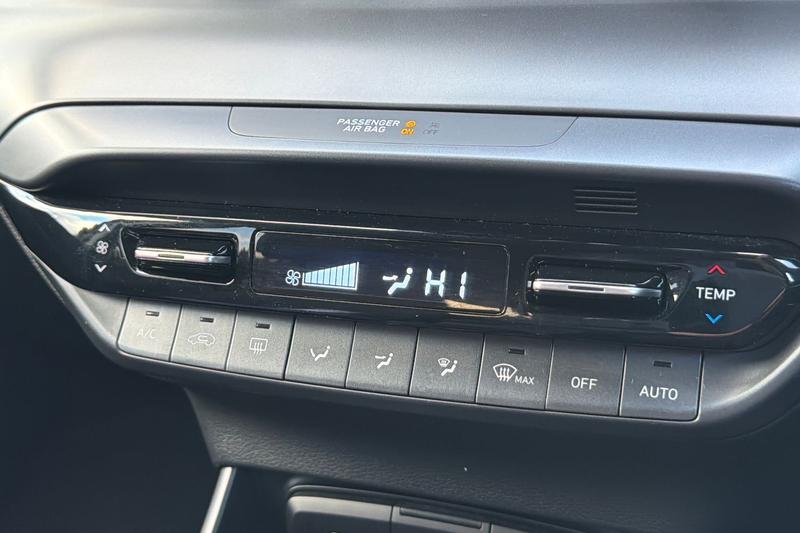 Used Hyundai i20 2024 for sale - 76631410: Photo 15