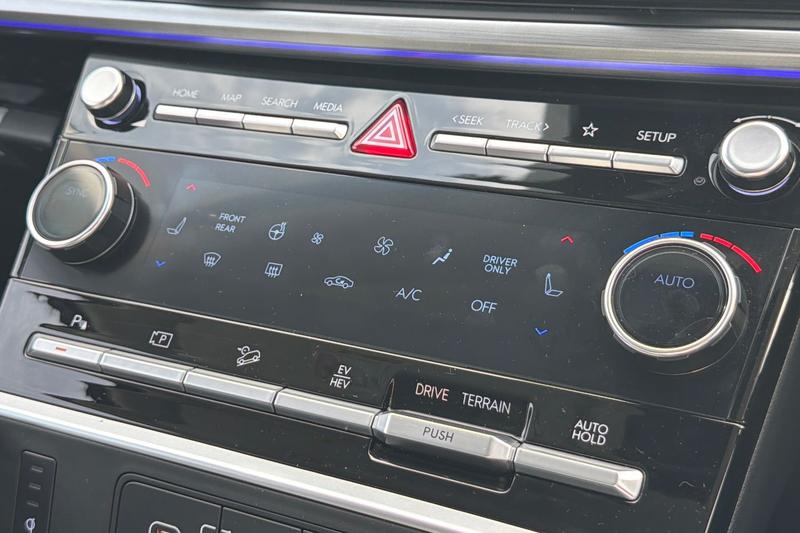 Used Hyundai Santa Fe 2025 for sale - 77910360: Photo 15