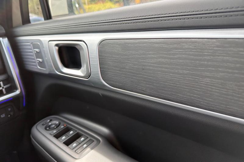 Used Hyundai Santa Fe 2025 for sale - 77910360: Photo 33