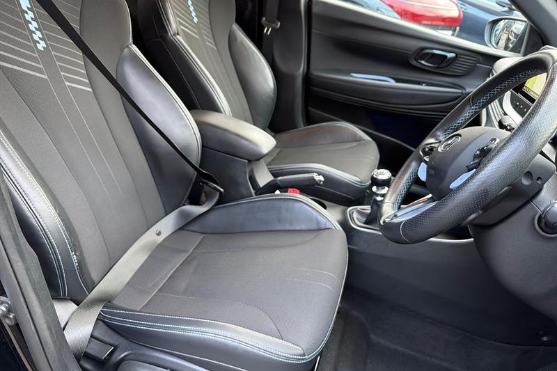 Used Hyundai i20 2024 for sale - 77254333: Photo 30