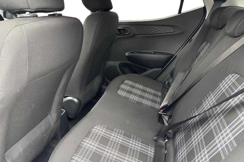 Used Hyundai i10 2024 for sale - 76038216: Photo 23