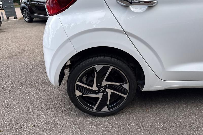 Used Hyundai i10 2024 for sale - 76038216: Photo 9