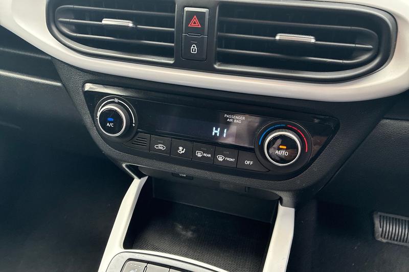 Used Hyundai i10 2022 for sale - 76949184: Photo 15