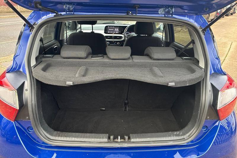 Used Hyundai i10 2022 for sale - 76949184: Photo 24