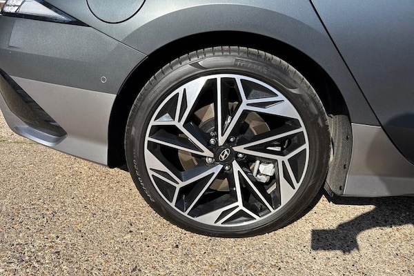 Used Hyundai IONIQ 6 2024 for sale - 75006019: Photo 9